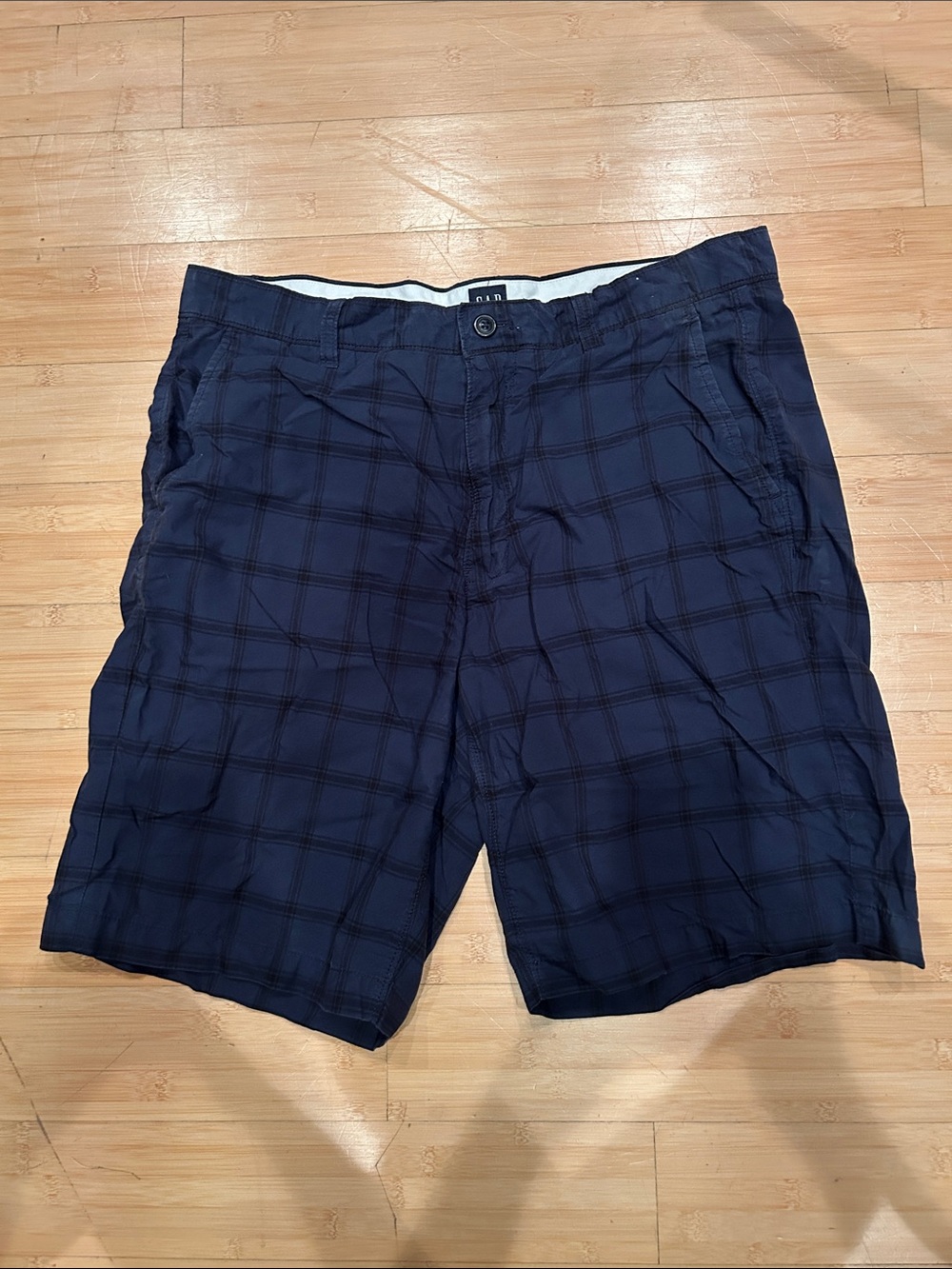 Vintage GAP Men's Dark Navy Plaid Flat Front Shorts